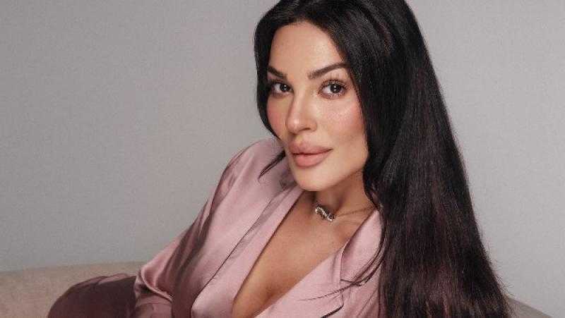 نادين نجيم تبهر الجميع بإطلالتها الساحرة في حفل نجل إيلي صعب