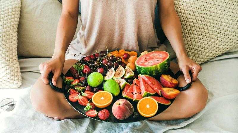 15 نوعًا من الخضراوات والفواكه لترطيب الجسم في موجة الحر، تجنب هذه المشروبات