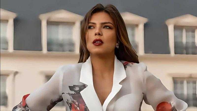 إطلالة ساحرة.. ناهد السباعي تخطف الأنظار بفستان أخضر أنيق