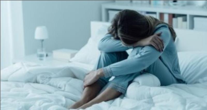 متلازمة تكيس المبايض: بين الأعراض الجسدية والاضطرابات النفسية.. ما الحل؟