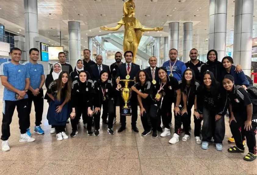 بعد التتويج بكأس العالم.. بعثة منتخب الميني فوتبول يعود القاهرة