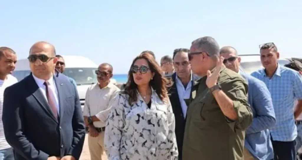 وزيرة التنمية المحلية تُوجه بتطوير اللاجونا والثري بولز في دهب لتعزيز السياحة البيئية